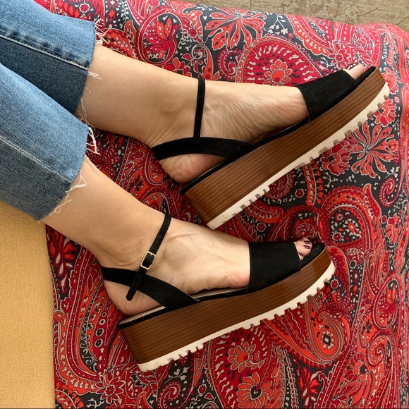 DVF Jessie Flatform Sandal - Picture 3 of 8